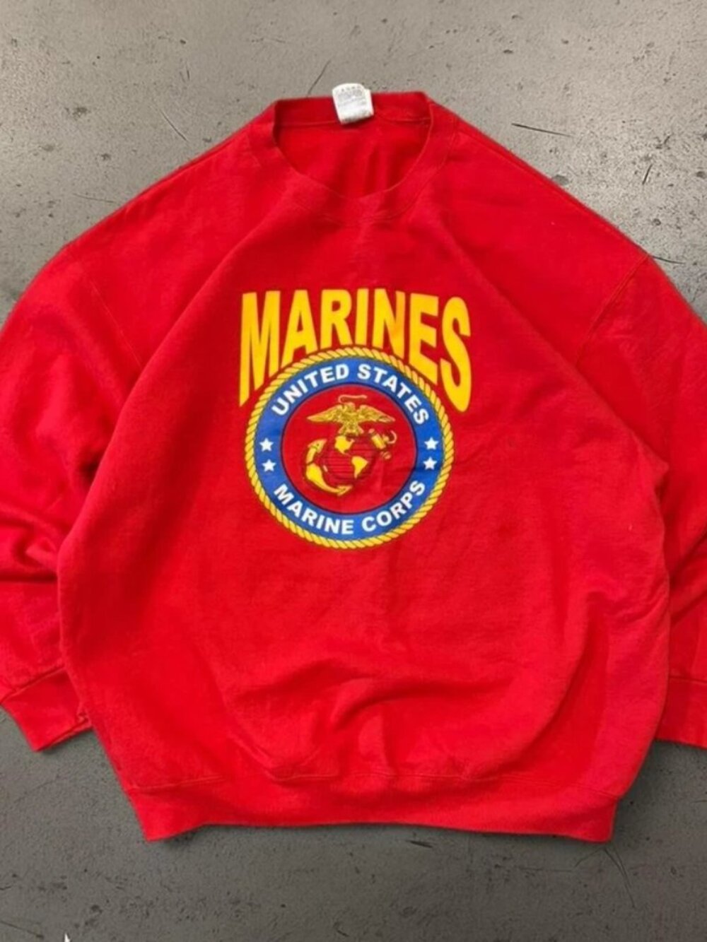Beautiful vintage 1990s US Marines crew sweatshirt